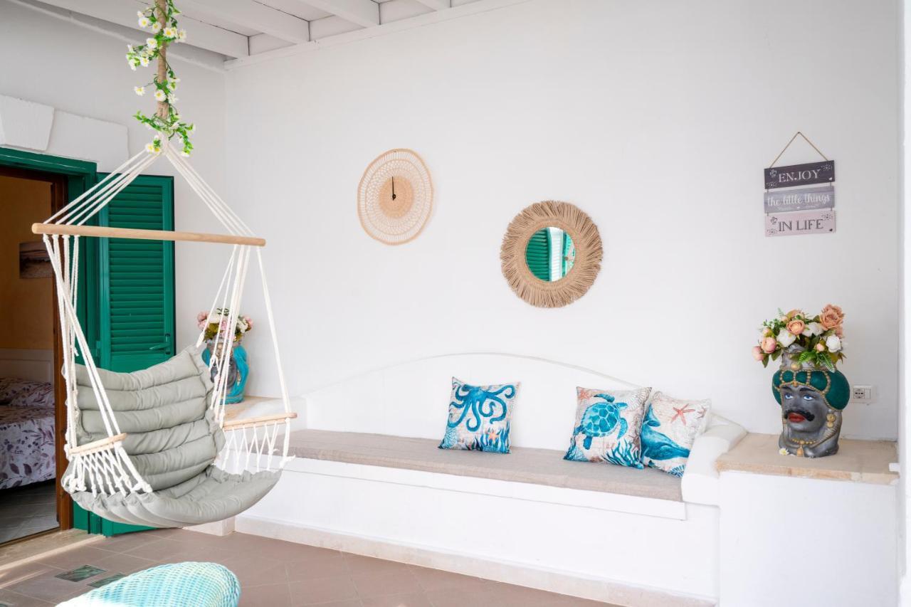 Bed and Breakfast Le Tre Sirene Porto Cesareo Exterior foto